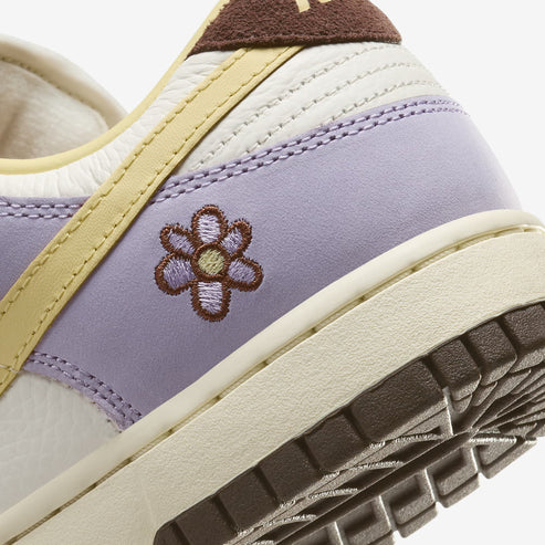 DUNK LOW PREMIUM LILAC BLOOM/SOFT YELLOW-SAIL